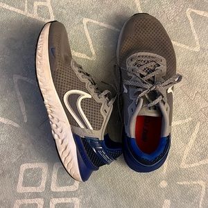 Nike React Mens running shoe
